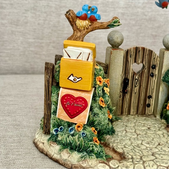 Love Letters - Goebel M. I. Hummel Special Edition Musical Hummelscape 2002 - Picture 3 of 16